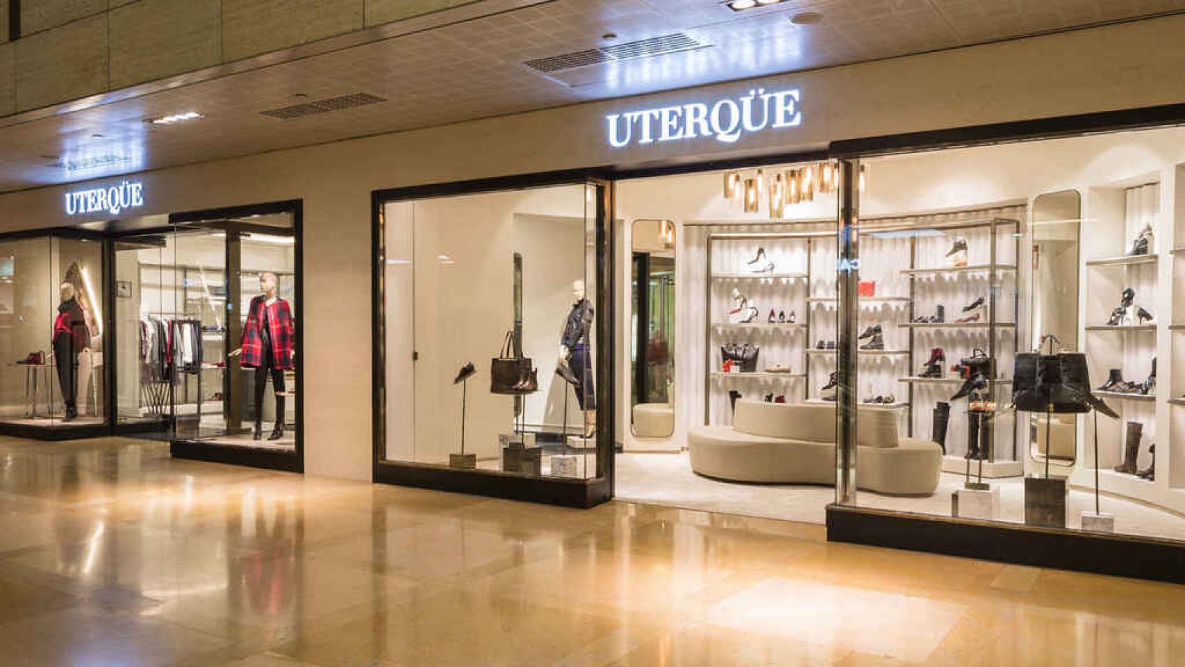 Tienda de Uterqüe en un centro comercial.