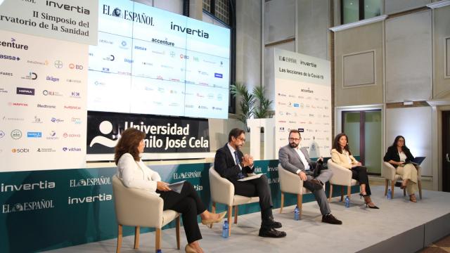 Yolanda Aguilar, Federico de Montalvo, Eduardo Ortega, Rosa Martínez y Ofelia de Lorenzo.
