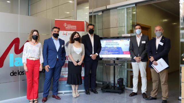 La cúpula directiva del Colegio Oficial de Ingenieros Industriales de la Comunidad Valenciana.