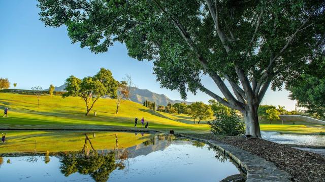 El golf aporta 17.700 puestos de trabajo en la Costa del Sol.