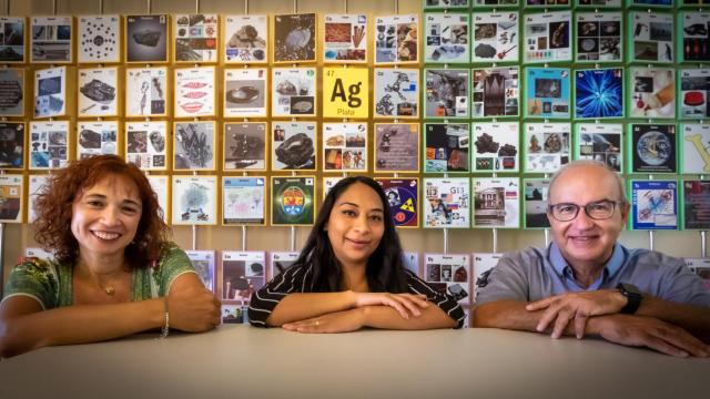 Las investigadoras Maria de las Nieves Pina, Fernanda Pilaquinga y Jeroni Morey. FOTO: A.COSTA/UIB