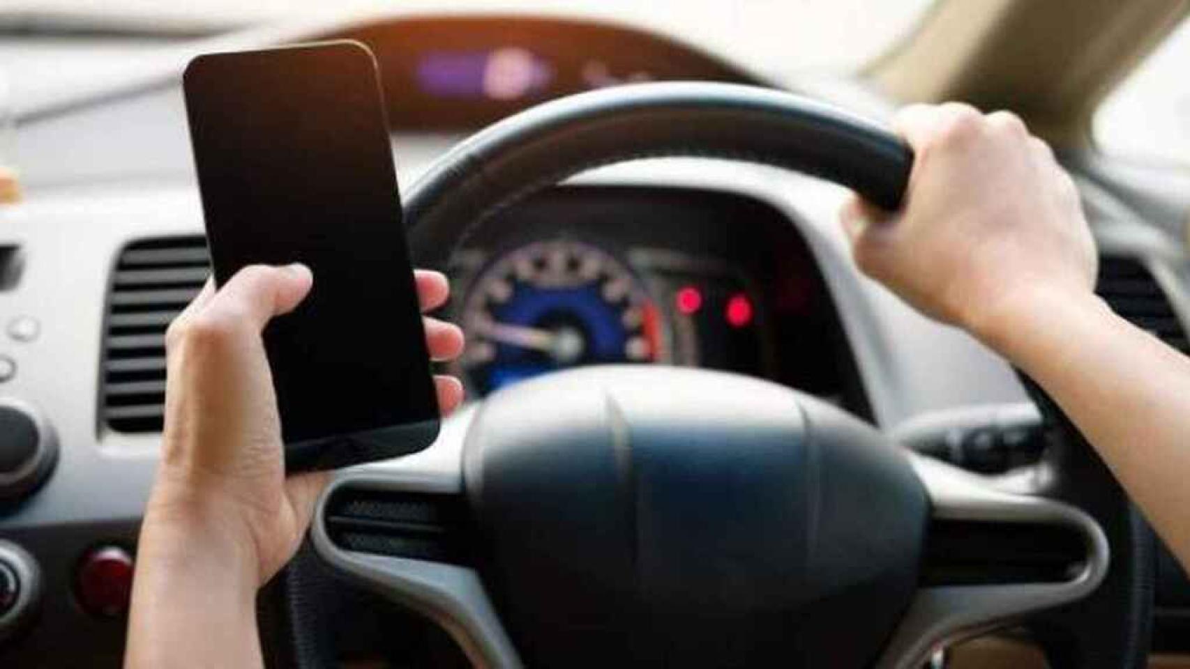 Hasta el 22 de septiembre, la DGT vigilará aún más las distracciones al volante.