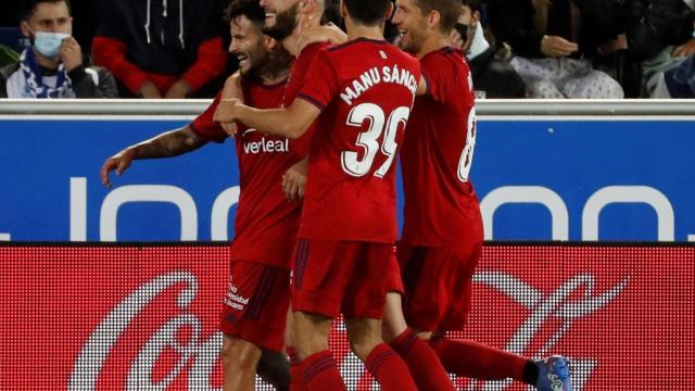 Roberto Torres celebra su gol al Deportivo Alavés