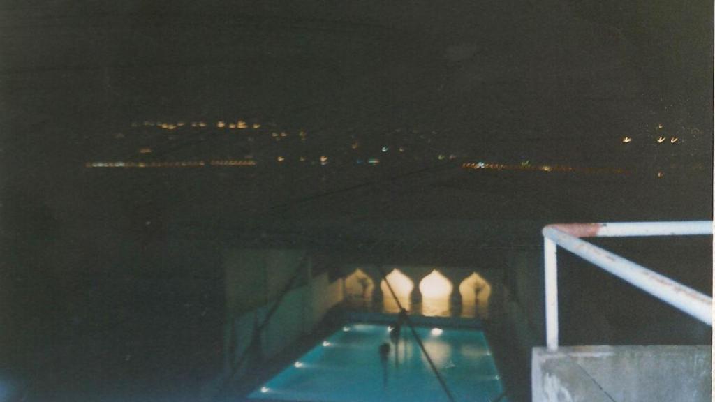 En la imagen, piscina interior de la discoteca Pachá (Fuente: underdub.net)