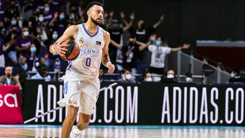 Williams-Goss subiendo el balón