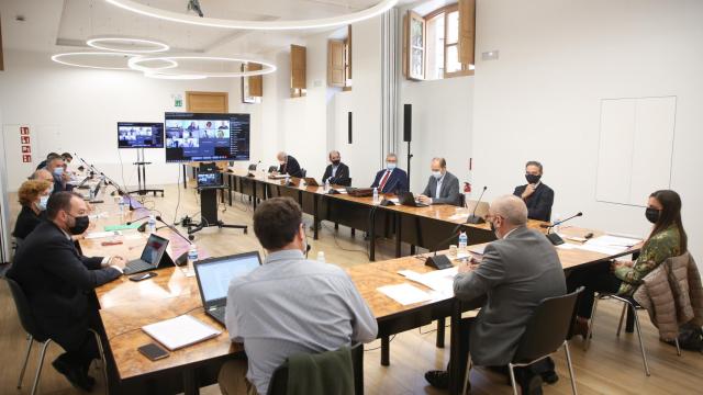 Primera reunión del consejo asesor de I+D+i de Navarra, presidido por el consejero Juan Cruz Cigudosa.