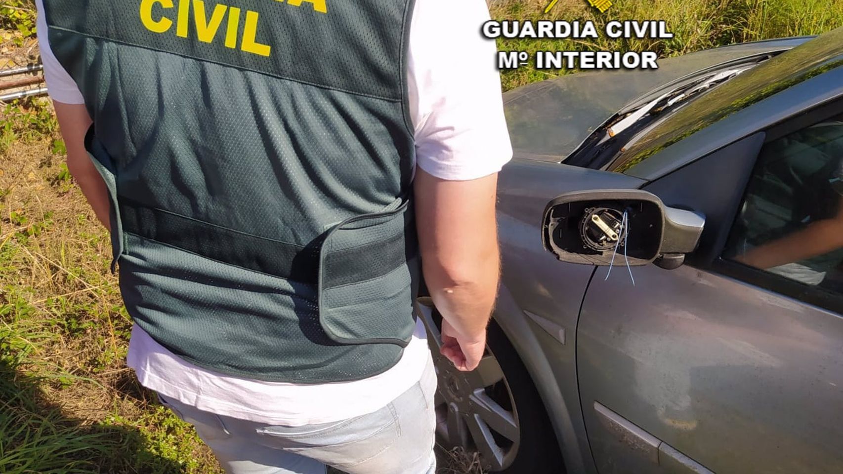 Daños ocasionados a un vehículo por el que han sido investigados tres menores de Nigrán (Pontevedra)