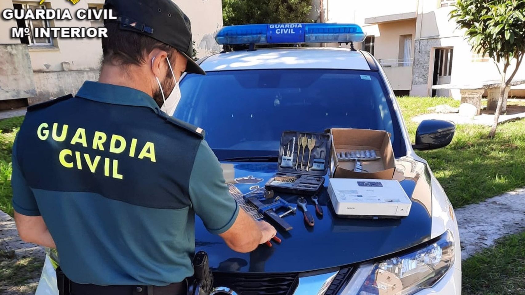 Investigado un vecino de Tomiño (Pontevedra) por robar en un colegio del municipio