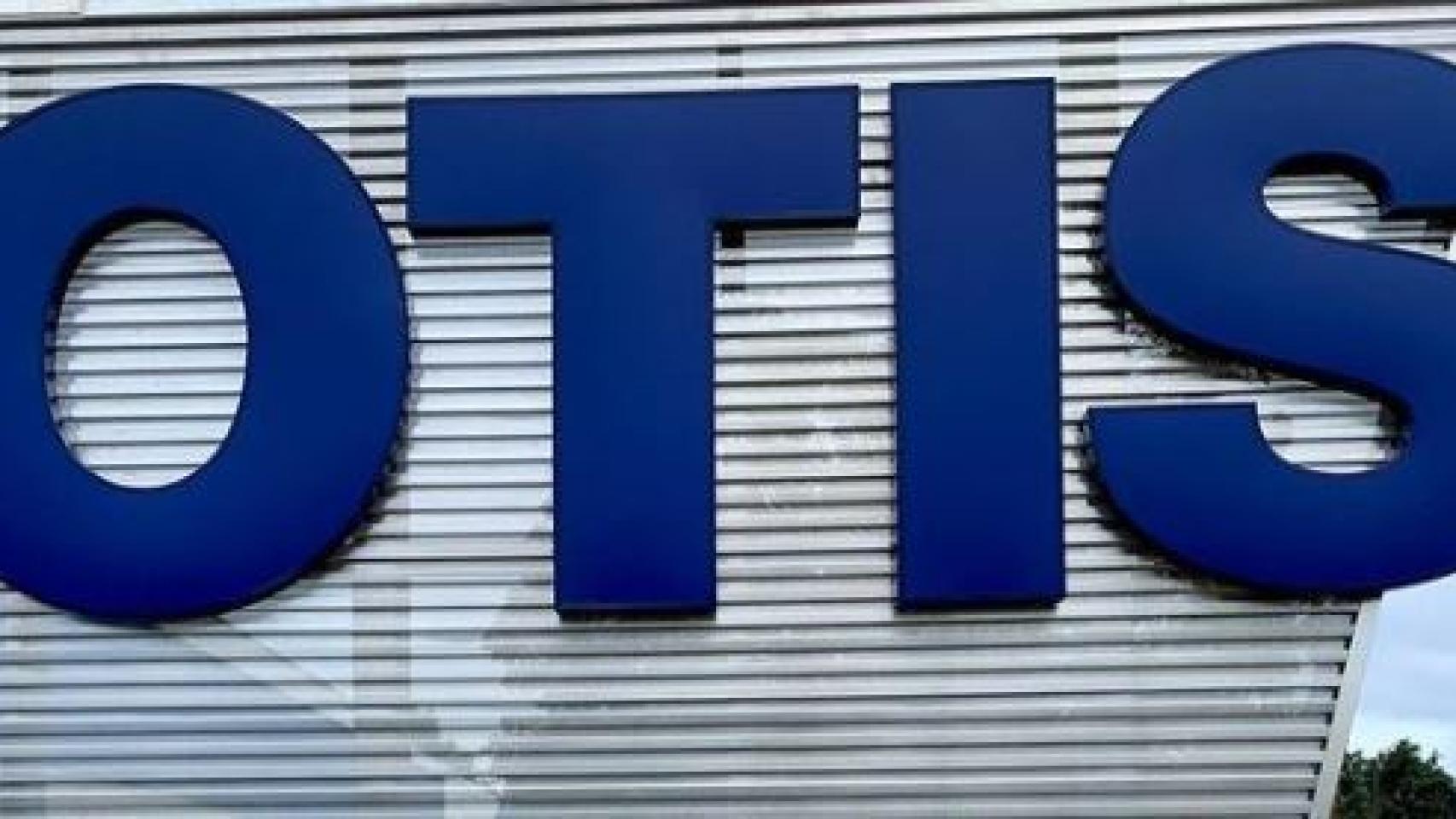 Un rótulo de Otis, matriz de Zardoya.