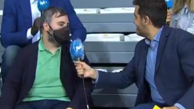 Marc Latorre, un aficionado invidente disfrutando del baloncesto
