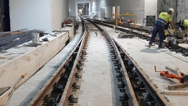 Trabajos en el interior del túnel del Metro de Málaga.
