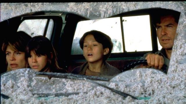 Críticas a Cuatro por programar dos películas sobre volcanes para la tarde del sábado