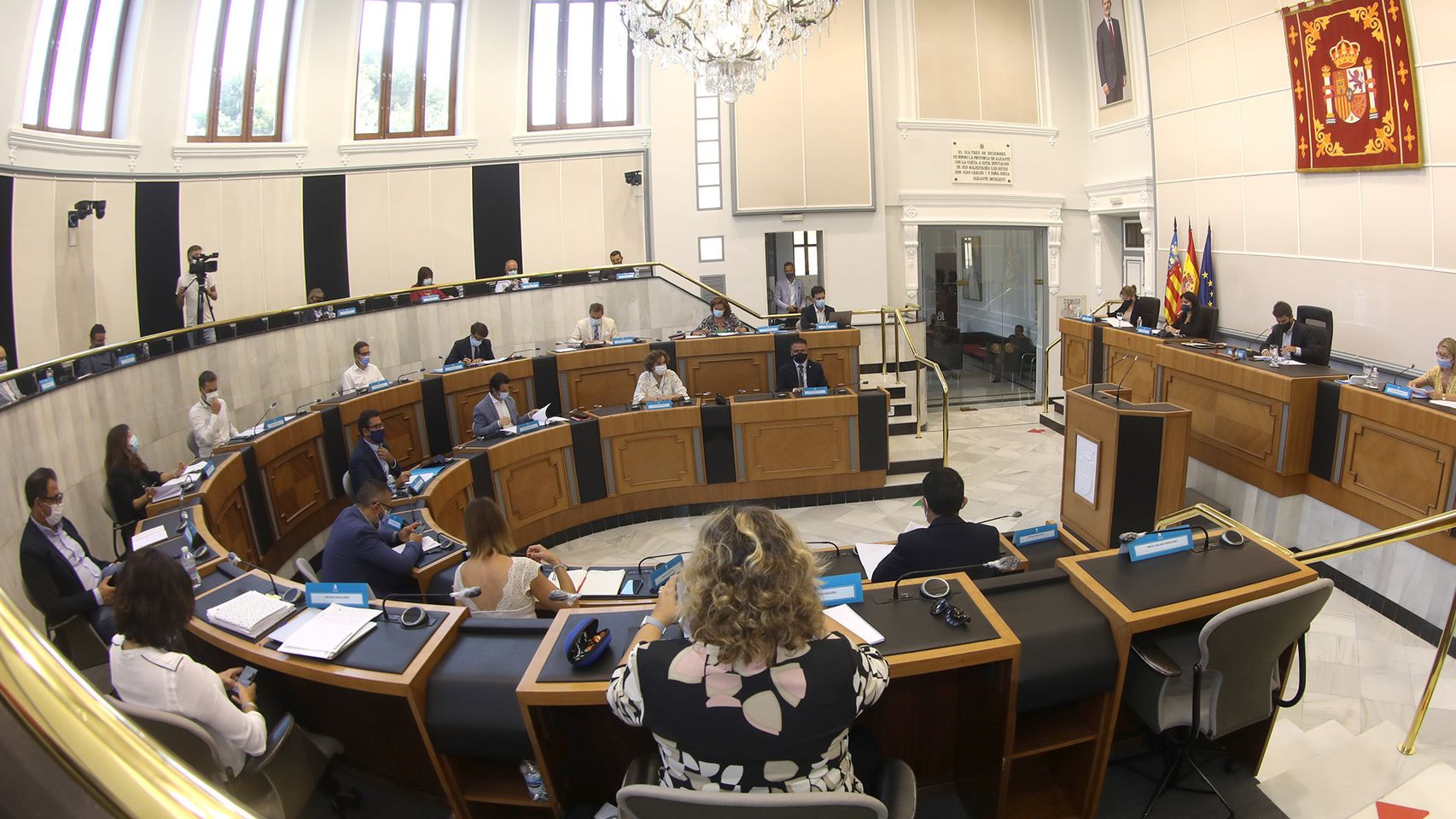 El pleno de la Diputación de Alicante ha aprobado una moción que denuncia la discriminación en el reparto de fondos de innovación.