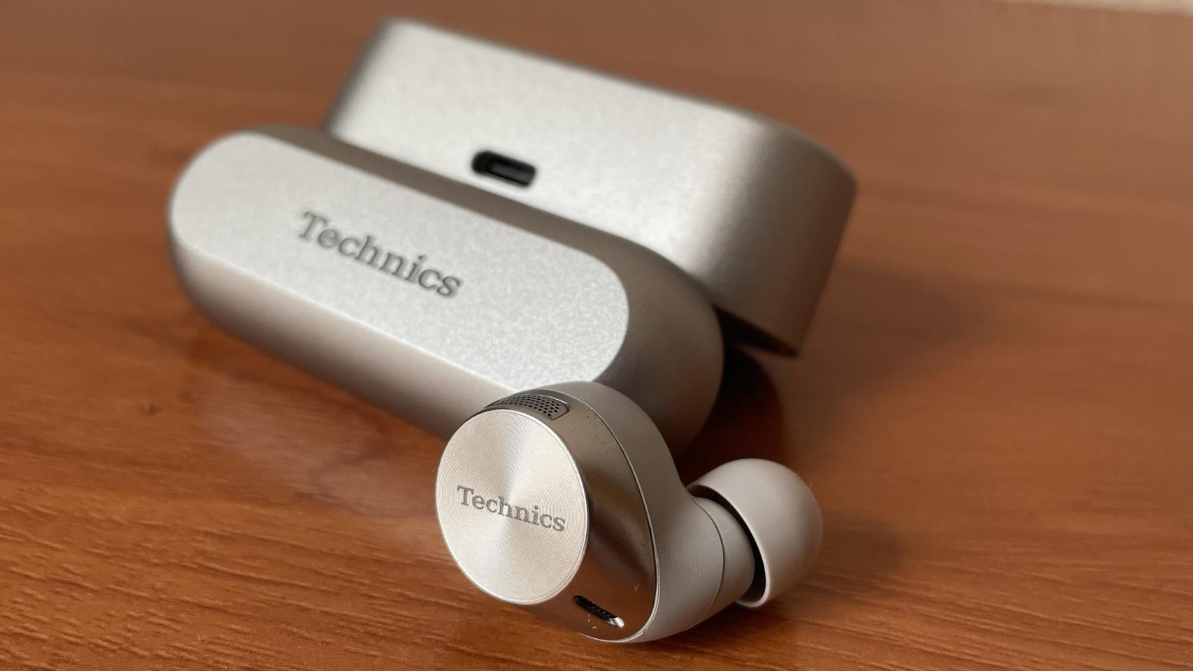 Technics AZ60