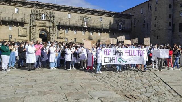 La manifestación en la Praza do Obradoiro