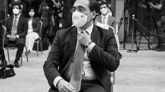 Por qué es clave la visita a Argel de Albares y qué debe hacer Sánchez