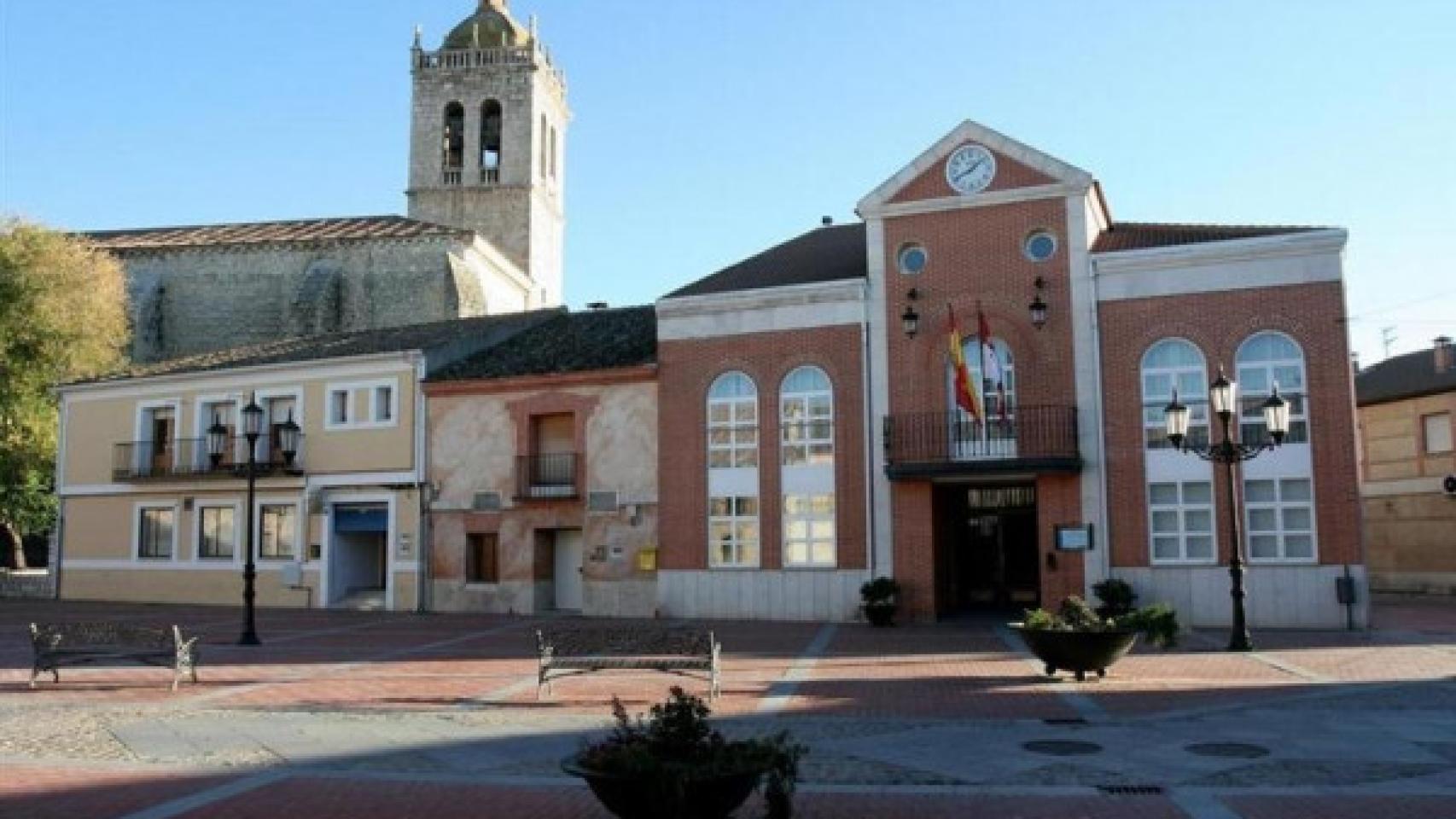 Plaza del Ayuntamiento de Aldeamayor de San Martín