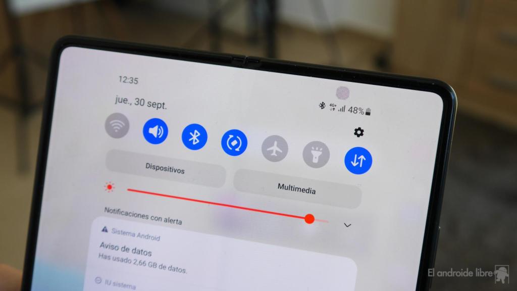 Samsung trabaja en una cámara bajo la pantalla totalmente invisible