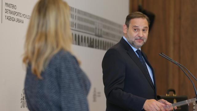 José Luis Ábalos en el acto de traspaso de la cartera ministerial a la nueva ministra Raquel Sánchez. EP