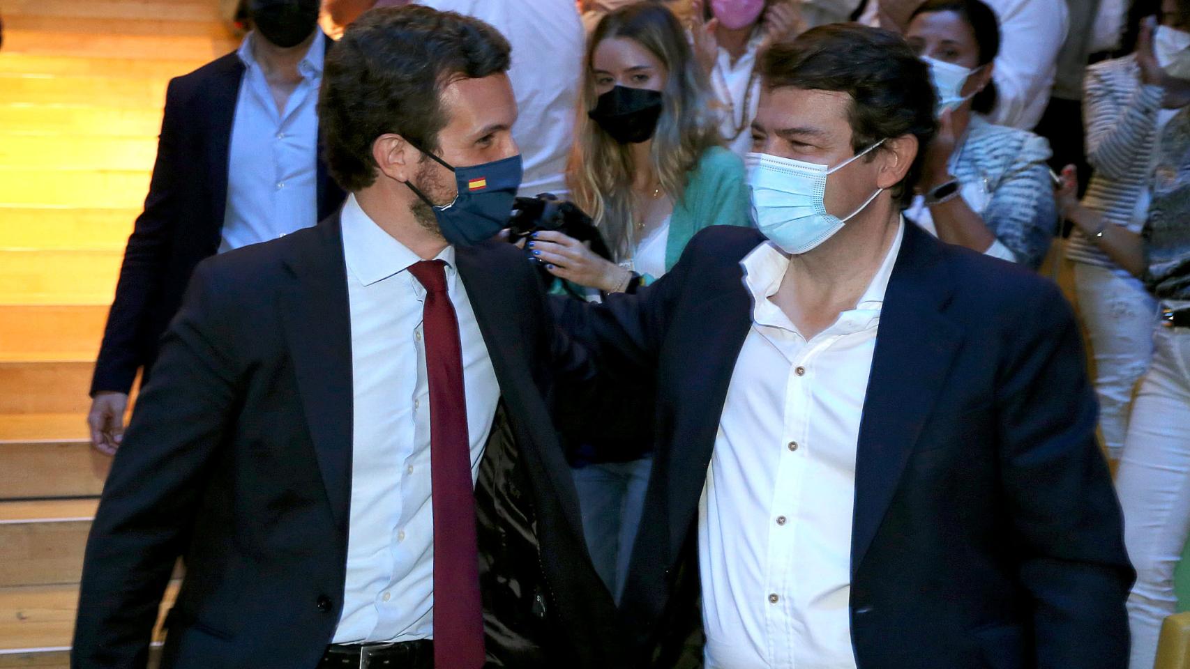 Pablo Casado y Fernández Mañueco durante la Convención Nacional del PP en Valencia