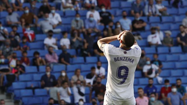 Benzema, durante el Espanyol - Real Madrid