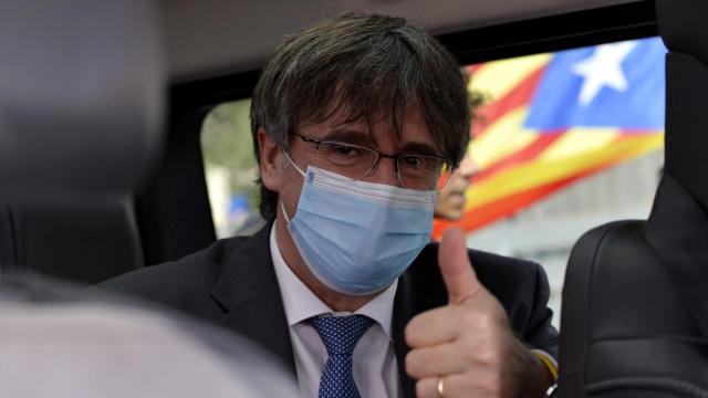 Carles Puigdemont tras declarar ante el Tribunal de Apelación de Sassari (Cerdeña).