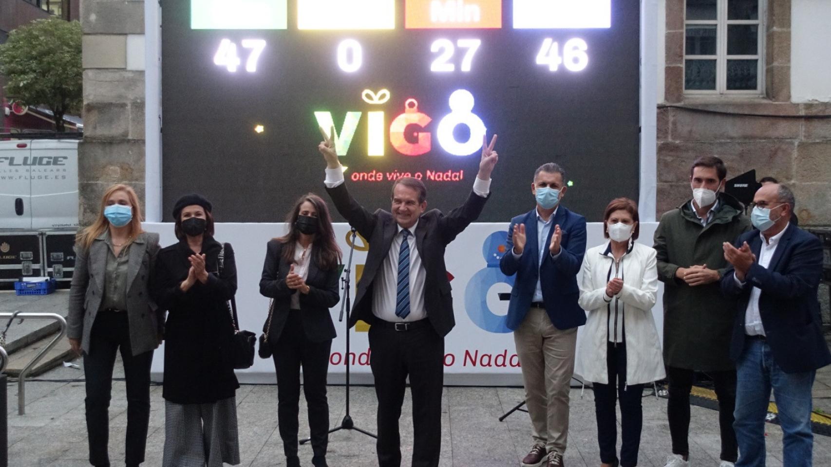 Abel Caballero durante el encendido de la cuenta atrás de la Navidad