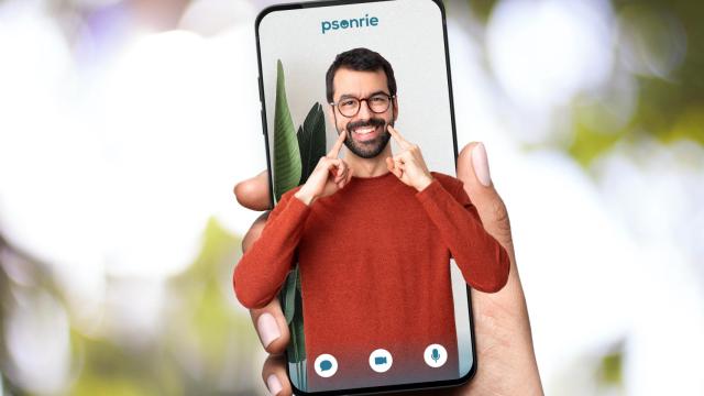 La aplicación de Psonríe permite disponer de un psicólogo en tiempo real o por cita previa de forma sencilla y personalizada, a través del teléfono móvil.