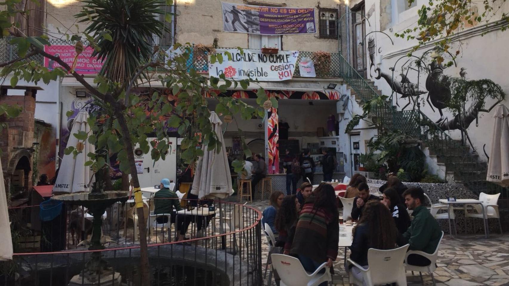Imagen de archivo del patio de la Casa Invisible, en Málaga.