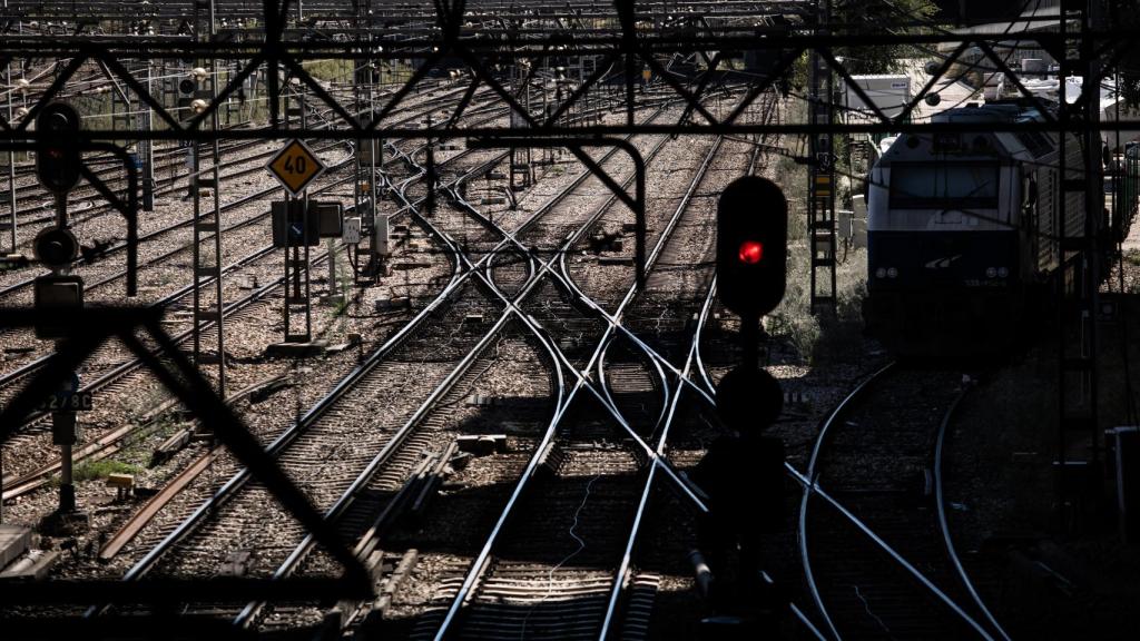 - El sindicato de maquinistas desconvoca la huelga