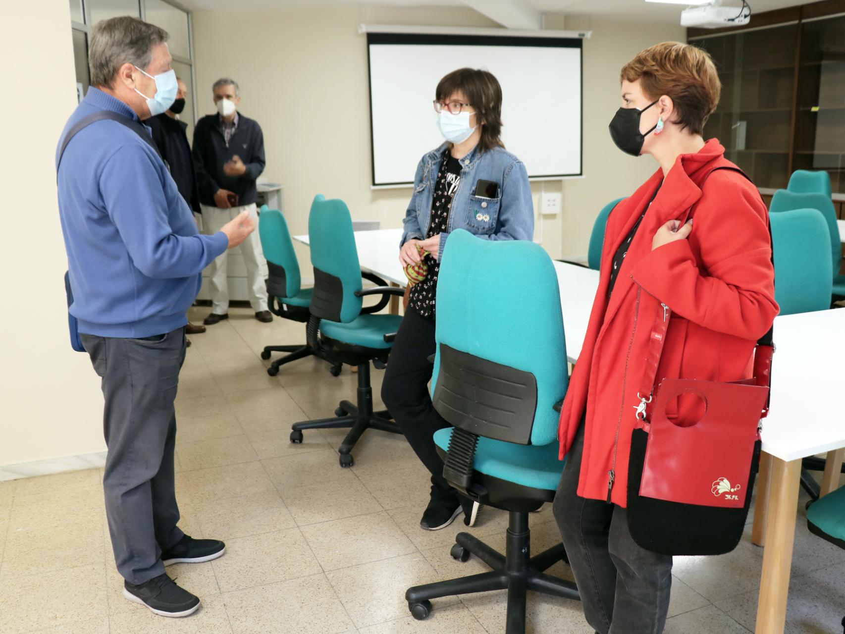 María Sánchez en su visita a la casa del medio ambiente