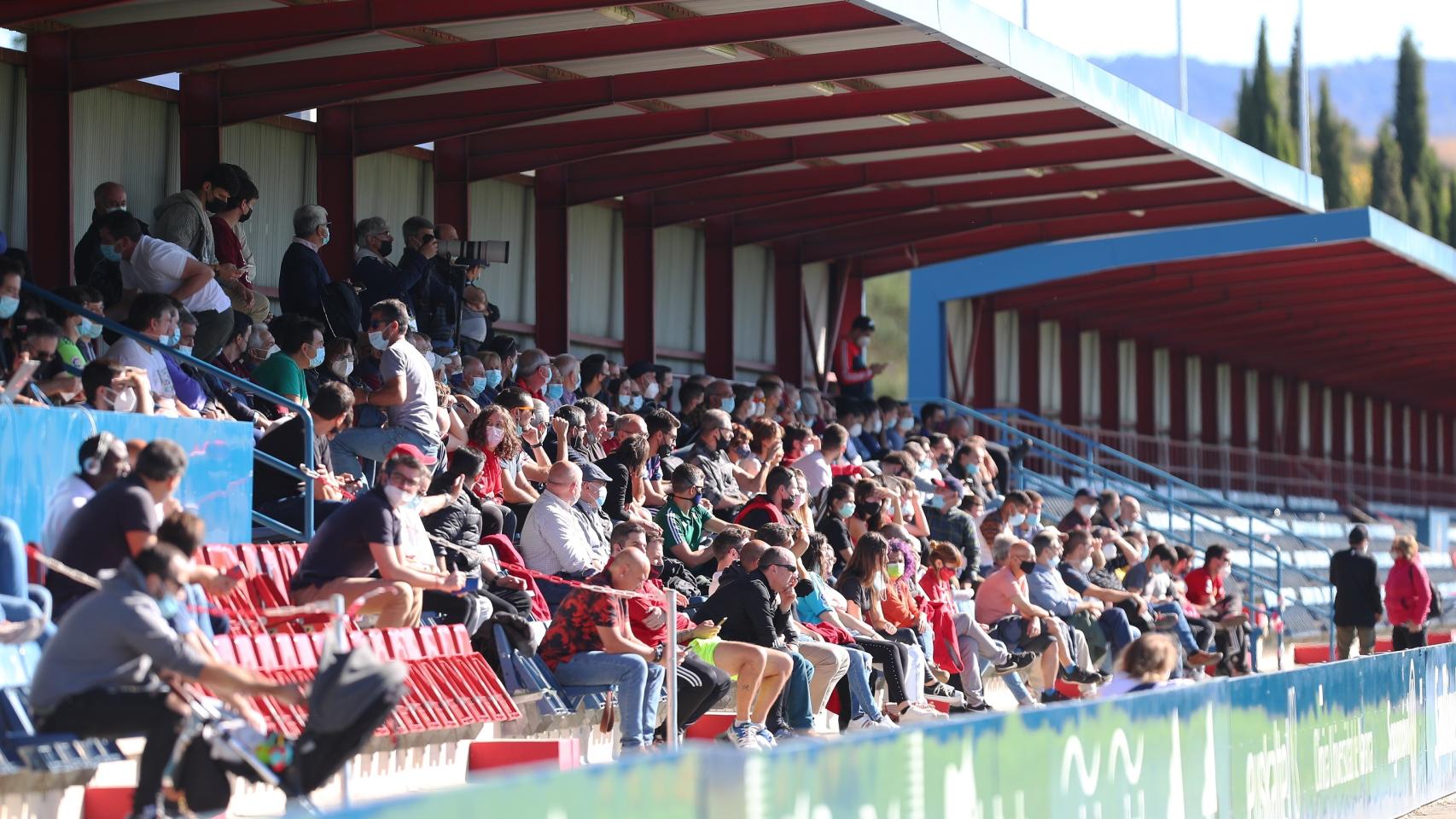 Grada del campo de entrenamiento de Osasuna
