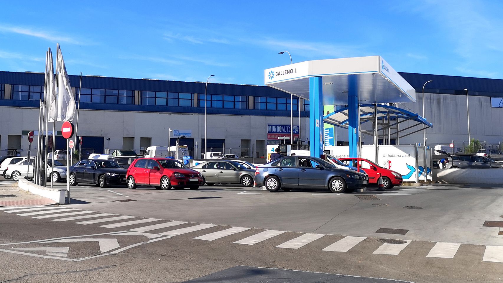 Una gasolinera de Ballenoil ya en servicio.