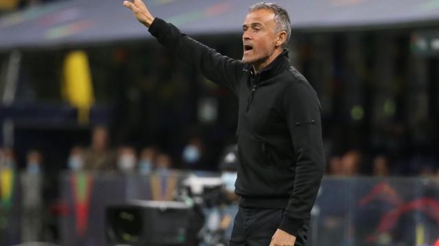 Luis Enrique da indicaciones en la final de la UEFA Nations League ante Francia