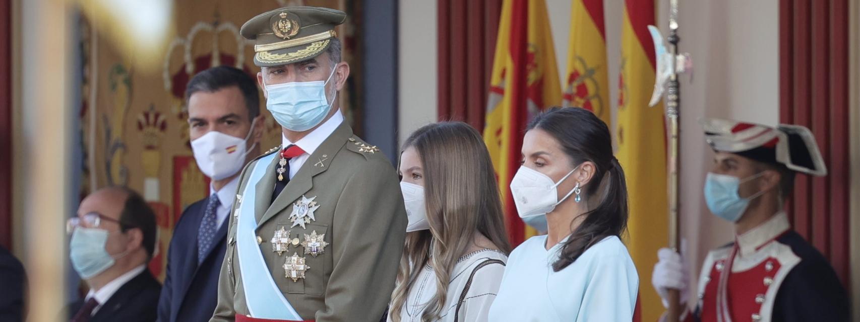 EuropaPress_4000152_i-d_ministro_deporte_cultura_miquel_iceta_presidente_gobierno_pedro_sanchez