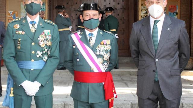 Javier López Martín, presidente de Eurocaja Rural, junto al general Jefe de la Guardia Civil en CLM, Francisco Javier Cortés, y el coronel Jefe de la Comandancia de la Guardia Civil de Toledo, Francisco Javier Vélez
