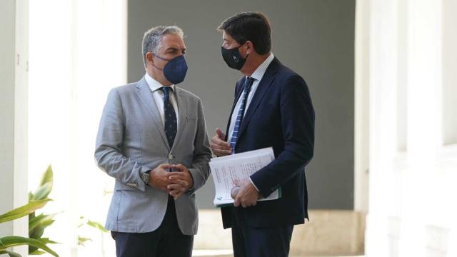 La Junta carga contra Macarena Olona: “Si entrase Vox en el Gobierno andaluz arrasaría el estado de derecho”