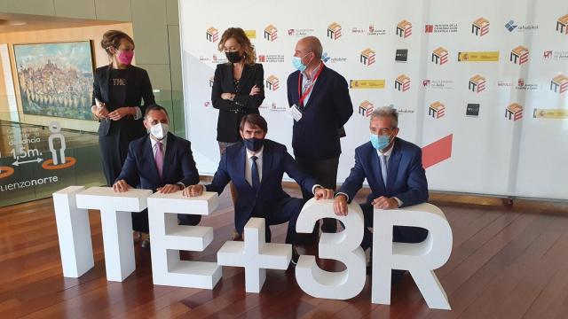 El consejero de Fomento y Medio Ambiente, Juan Carlos Suárez-Quiñones, en la inauguración del Congreso