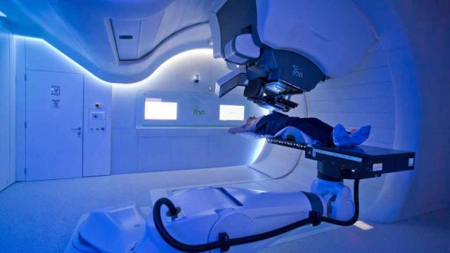 Este es el aspecto de una máquina de protonterapia.