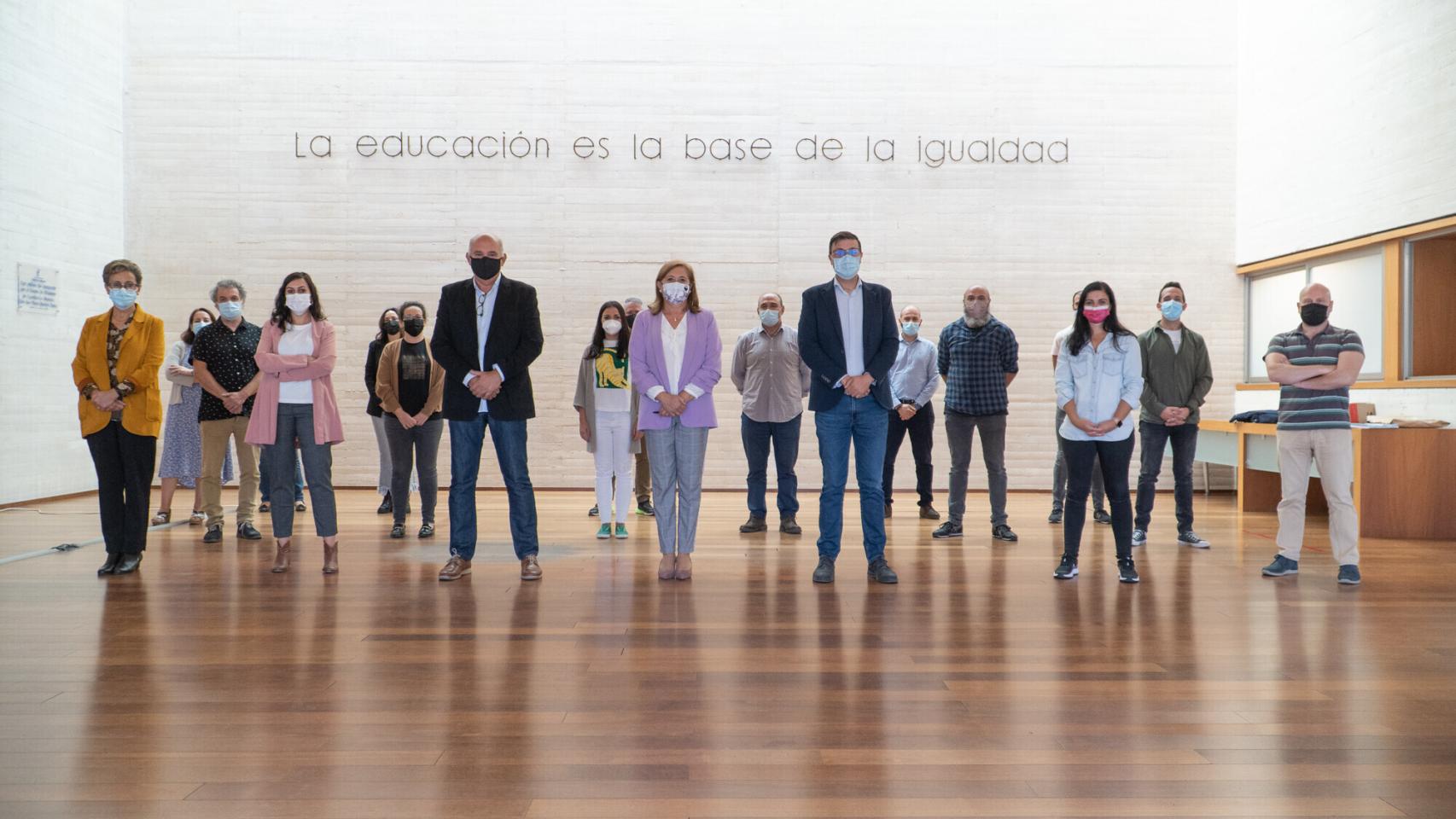 Castilla-La Mancha lanza una multimillonaria estrategia para digitalizar toda la educación