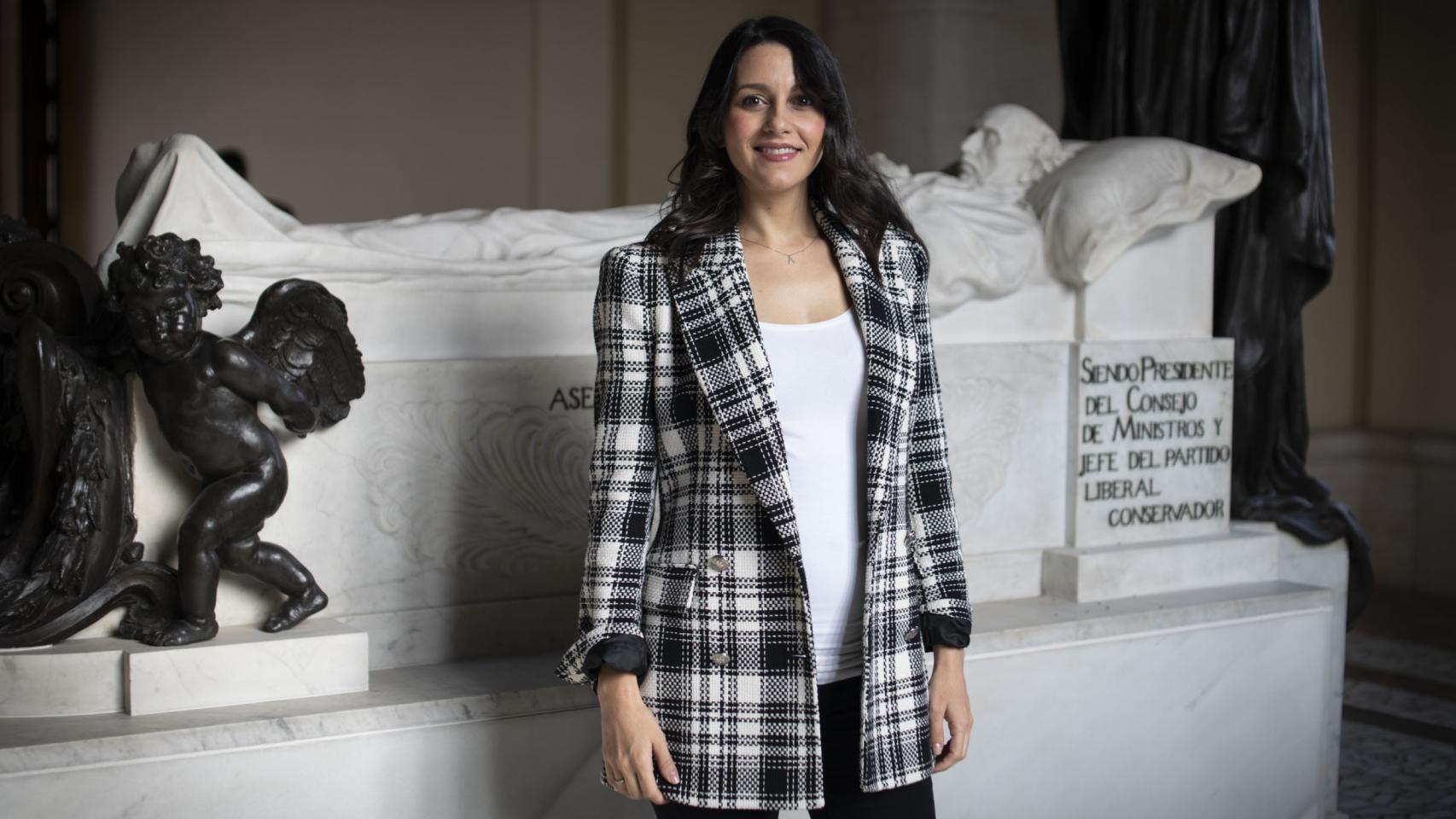 Inés Arrimadas, en el Panteón de Hombres Ilustres.