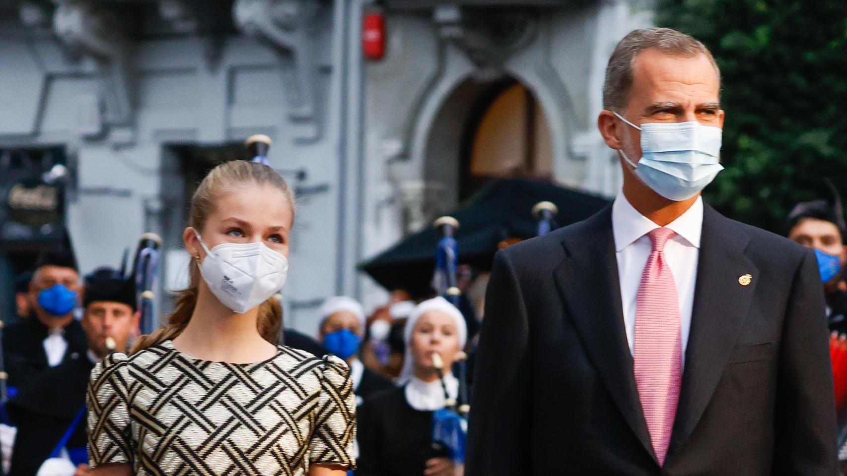 El Rey Felipe VI junto a la princesa Leonor de Borbón.