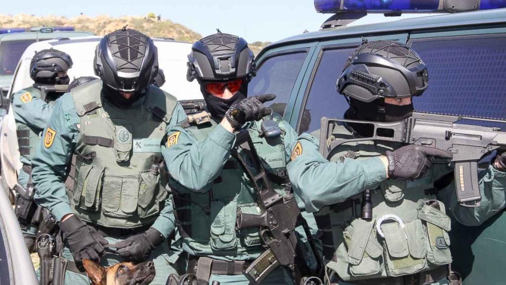 Efectivos del Grupo de Acción Rápida de la Guardia Civil.