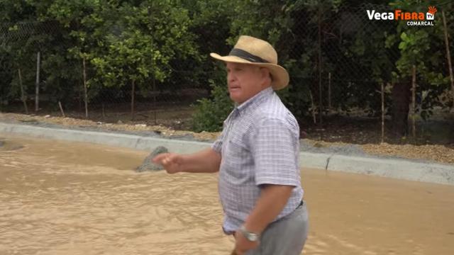 El agricultor, en un momento de la grabación de Vega Fibra.