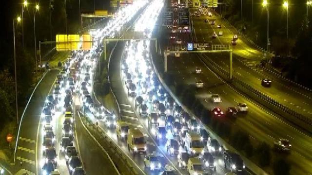 Varios accidentes de tráfico han complicado la circulación en Madrid.