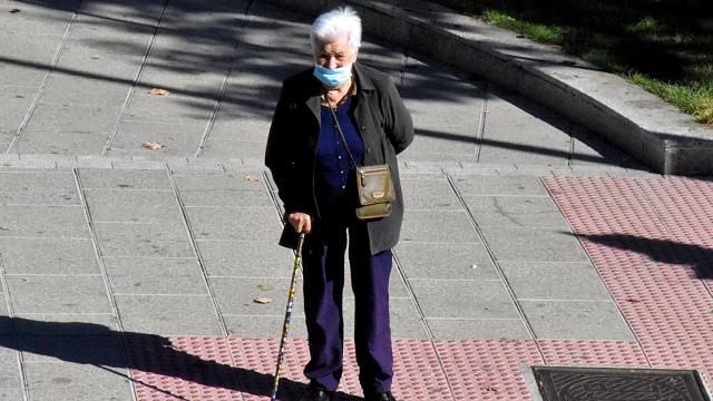 Imagen de archivo de una mujer de la tercera edad