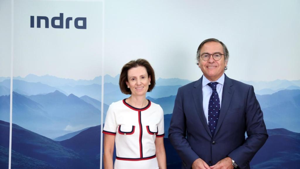 Cristina Ruiz e Ignacio Mataix, en una foto realizada cuando eran los dos consejeros delegados de Indra.