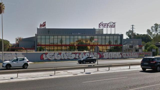 Vista desde la autovía de la antigua planta de Coca-Cola en Málaga.