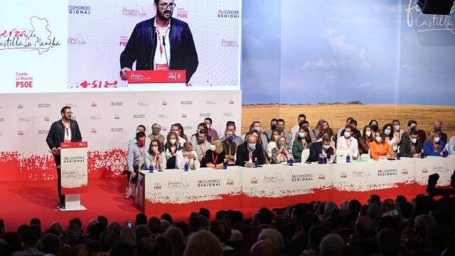 Sergio Gutiérrez da el pistoletazo de salida al Congreso Regional del PSOE. Foto: Ó. HUERTAS