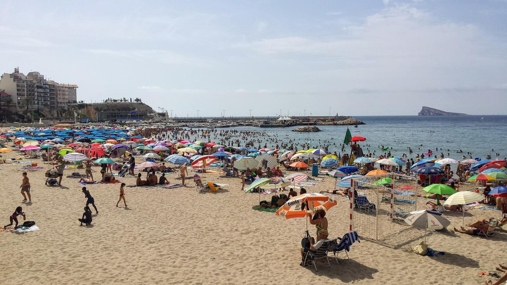 Benidorm es el destino que más ha sufrido la caída del mercado internacional en la Comunidad.